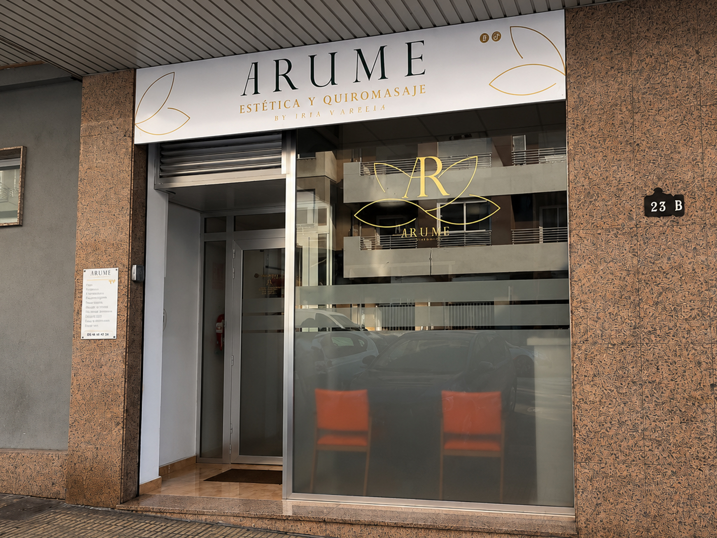 Rotulación comercial exterior para centro de estética Rotulación exterior de Arume en Ourense